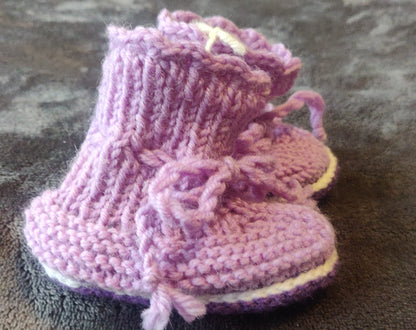 Vauvojen vaaleanpunaiset tossut