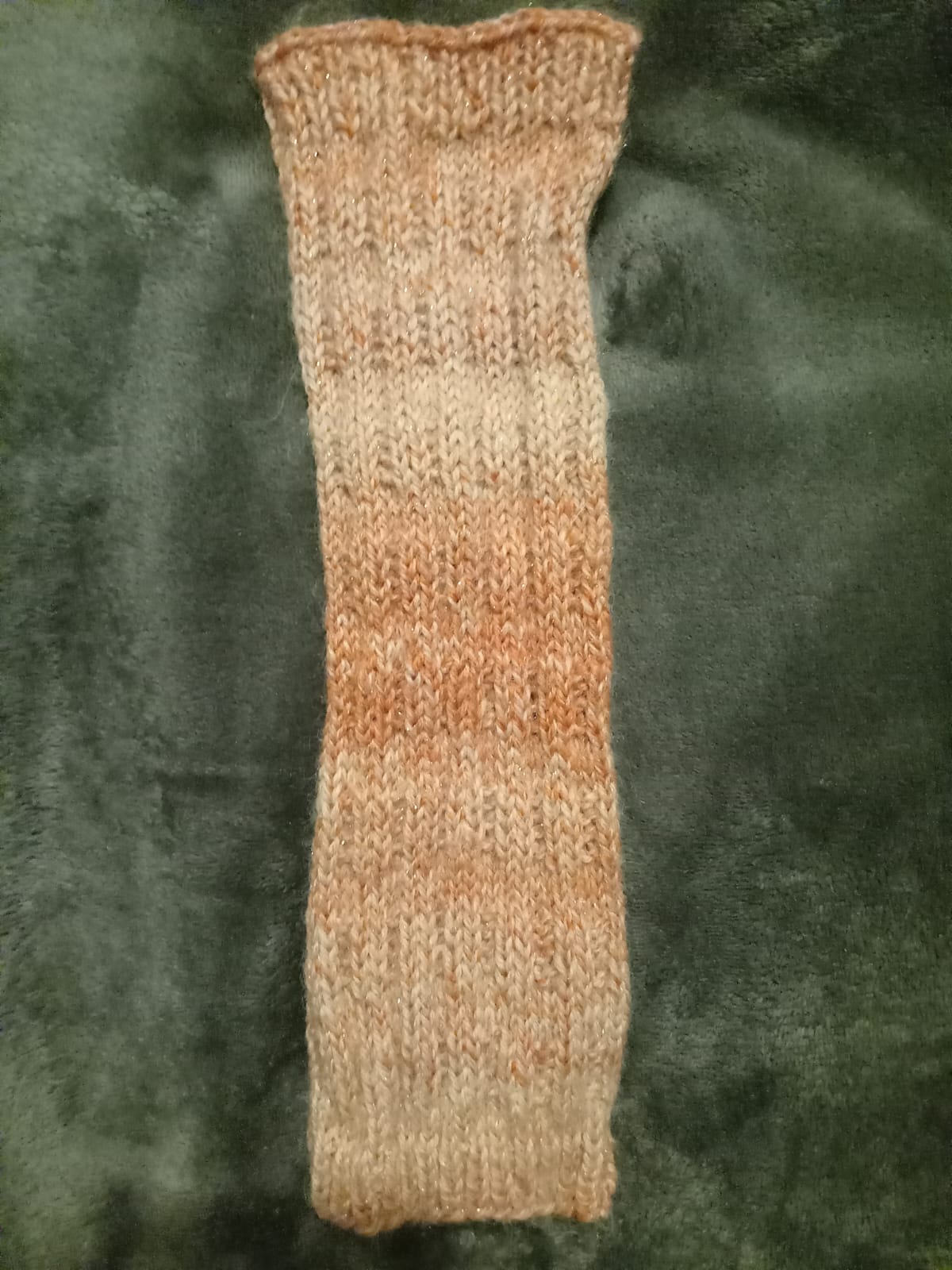 Vaaleanruskeat säärystimet